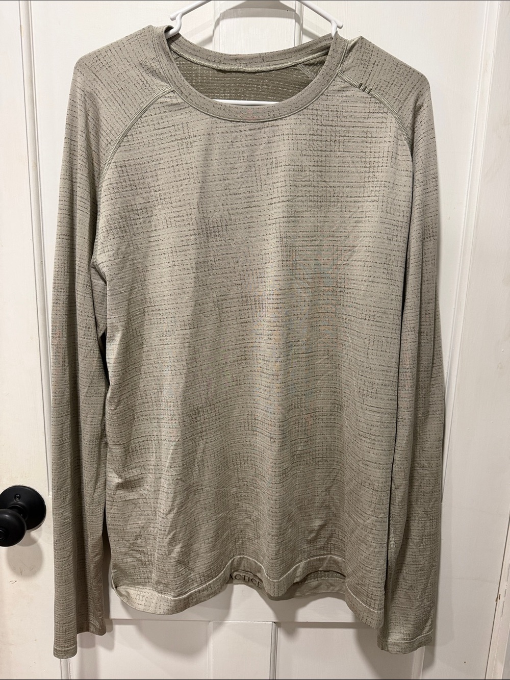 Lululemon Men's Long-Sleeve Crewneck Performance Shirt - Light tan/light olive